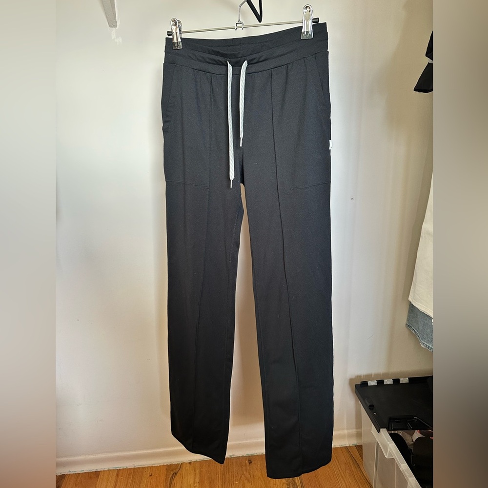 Vuori Women's Wide Leg Joggers